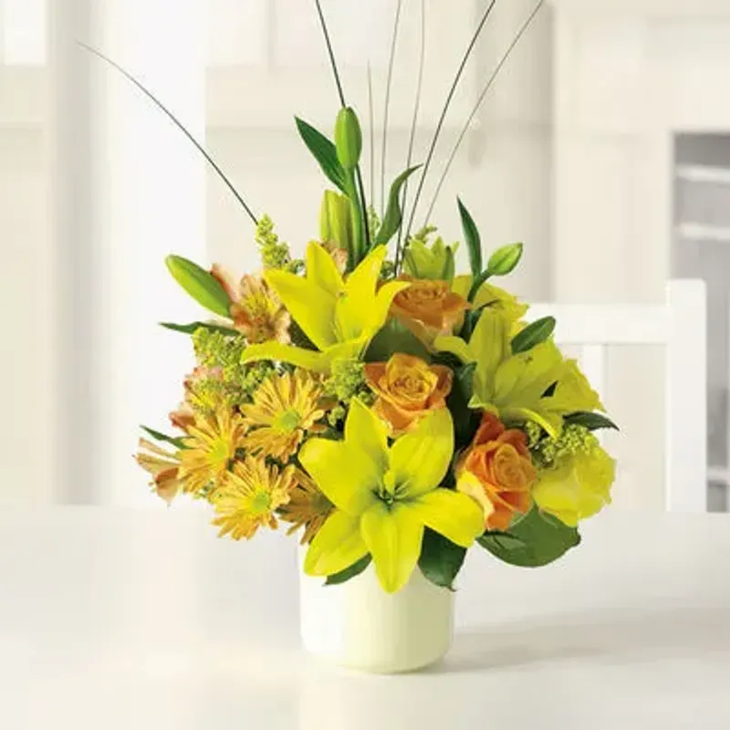 Sunshine Splendor in Fayetteville Georgia, Huddleston Florist